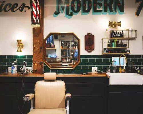 Empty barber chair at Rosemont Barbershop