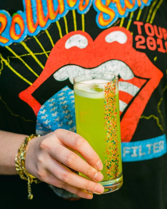 Sunday Funday = Psychedelic Vibes 🌈✨ Join us at @PokaLolaSocialClub for groovy tunes, out-of-this-world cocktails and FREE fried mushrooms when you rock your favorite band tee! ⁠⁠📌 Featured Psychedelic Sunday Cocktail: Love What Survives⁠Gin, Blanc Vermouth, Bitters Blend⁠