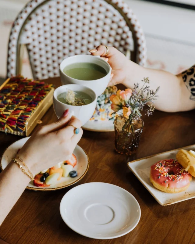 Get your granny on at @DenverMilkMarket for a Golden Gals Granny Brunch on Saturday, September 14 from 10 - 2 pm. ☀️⁠⁠Rock your favorite grandma gear for a fun filled Saturday featuring delicious brunch, live music, tarot card readings, costume contest and more. Grab your Golden Gal crew and brunch with us!⁠⁠Grab your ticket at the link in our bio!🎟️