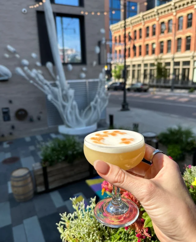 It's only the beginning of the week and you're already searching for #ThingsToDoInDenver this weekend. 👀 Send this to your whiskey loving, bourbon obsessed friend because Bourbon Boulevard is THIS FRIDAY!⁠⁠Celebrate National Bourbon Heritage Month in style with a night of live music, light bites, and an incredible selection of whiskeys from across the country!⁠ Sip your way through 24 different brands and discover @SevenGrandDenver's exclusive new single barrel pick. ⁠⁠📌 September 20 from 6 - 9 pm (VIP starts at 5 pm)⁠⁠Get your tickets now at the link in our bio! 🎟️